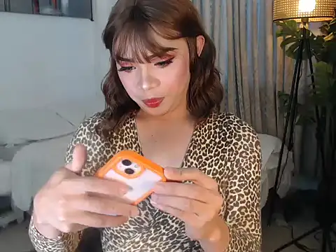 Snapshot of Luckystarxx chatting on April 3, 2026, 5:05 am Luckystarxx online show from April 3, 2026, 5:05 am