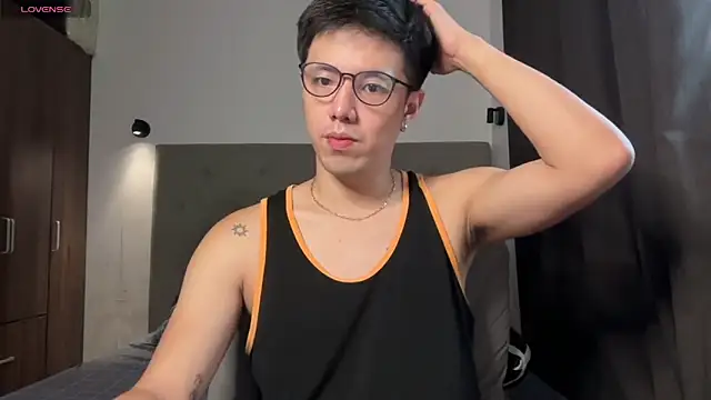 Addictiveboi online show from May 12, 2026, 2:52 am