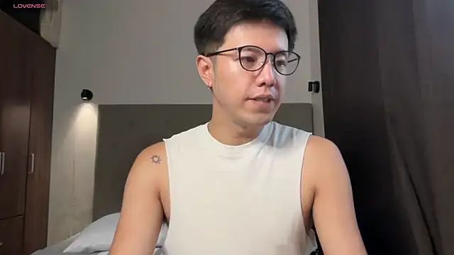 Addictiveboi online show from May 14, 2026, 3:46 am