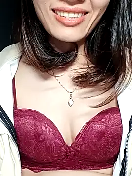 Hinna x online show from November 2, 2025, 8:44 pm