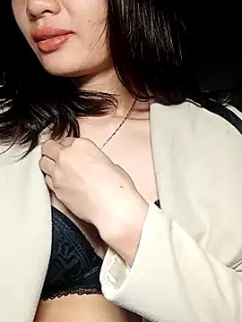 Hinna x online show from November 25, 2025, 8:20 pm