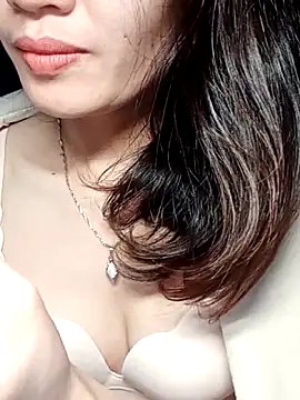 Hinna x online show from December 21, 2025, 2:13 pm