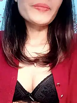 Hinna x online show from January 12, 2026, 2:17 am