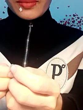 Hinna x online show from February 15, 2026, 10:17 pm