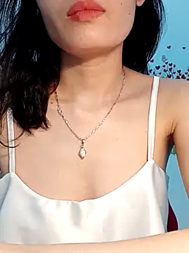 Snapshot of Hinna_x chatting on April 15, 2026, 3:08 pm Hinna x online show from April 15, 2026, 3:08 pm