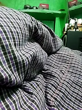 kajalbhabhi44 online show from February 2, 2026, 5:22 pm