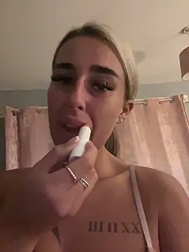 EllieMaeBaby online show from October 10, 2025, 7:46 pm