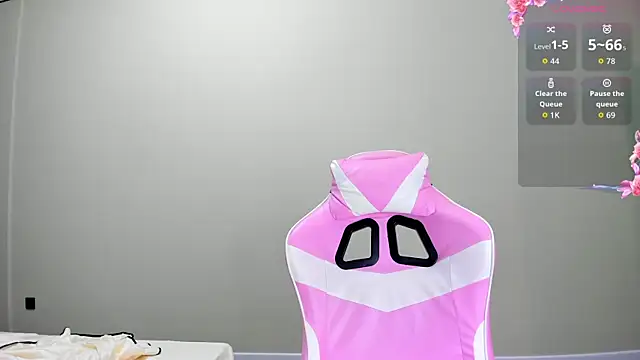 obokozu mai online show from December 2, 2025, 2:12 pm