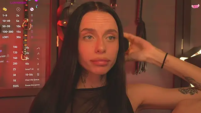 livia starwars online show from October 14, 2025, 9:48 pm