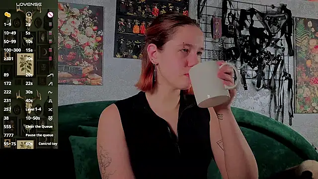 the high priestess online show from November 28, 2025, 3:09 am