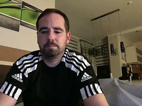 Snapshot of neoslave951 chatting on November 15, 2025, 10:04 pm neoslave951 online show from November 15, 2025, 10:04 pm