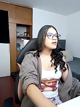 asumi 18 online show from September 10, 2025, 3:01 pm