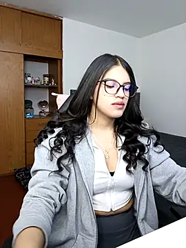 asumi 18 online show from September 11, 2025, 11:54 am