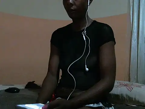 Pretty miss devilxxx35 online show from December 2, 2025, 1:00 am