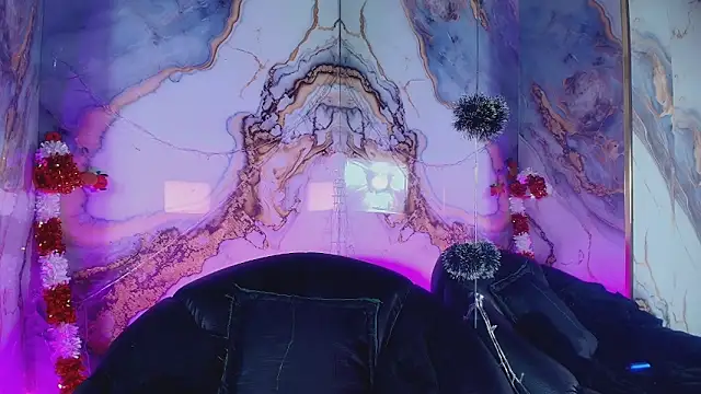 catalina santana20 online show from January 18, 2026, 8:34 pm