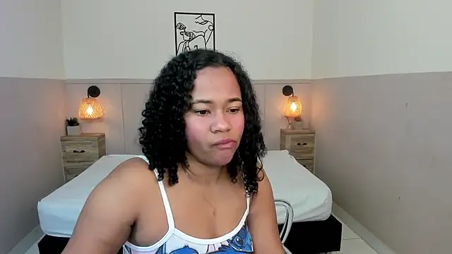 AuroraSky8 online show from October 24, 2025, 1:07 pm