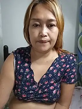 Snapshot of Im_filipina143 chatting on July 5, 2026, 11:17 am Im filipina143 online show from July 5, 2026, 11:17 am