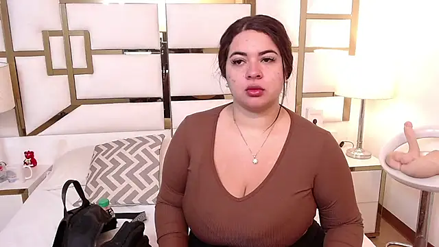 AnniieCarther online show from November 23, 2025, 6:52 pm