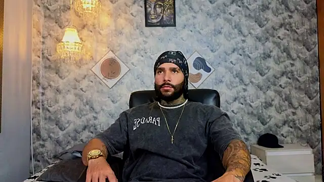 Apolo rousse1 online show from January 6, 2026, 9:50 pm