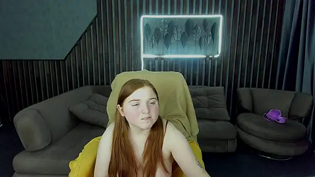 KattyRose8 online show from October 16, 2025, 5:47 pm