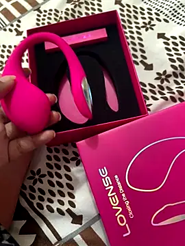 Neha18 online show from September 15, 2025, 7:52 am