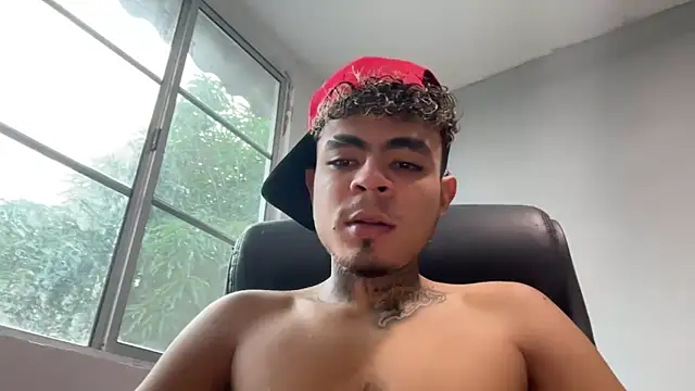 freyva online show from December 2, 2025, 8:04 pm