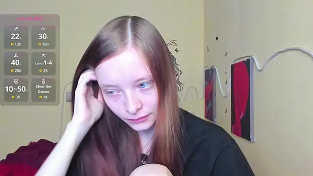 AliceHaris online show from September 14, 2025, 1:05 am