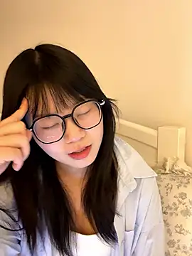 Ella-A9 online show from November 21, 2025, 7:18 am