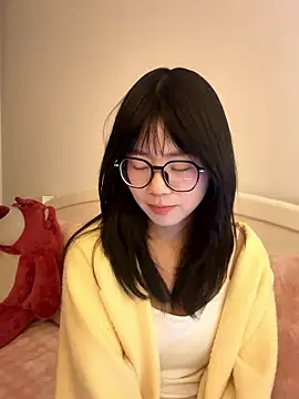 Ella-A9 online show from December 20, 2025, 3:52 pm