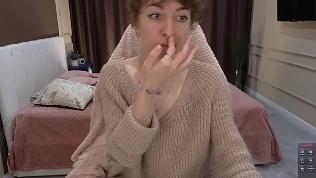 daniellia  online show from October 4, 2025, 8:23 am