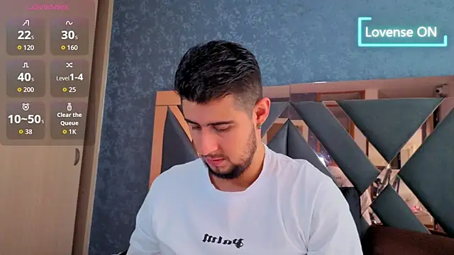 ryan evanss online show from September 28, 2025, 4:12 pm