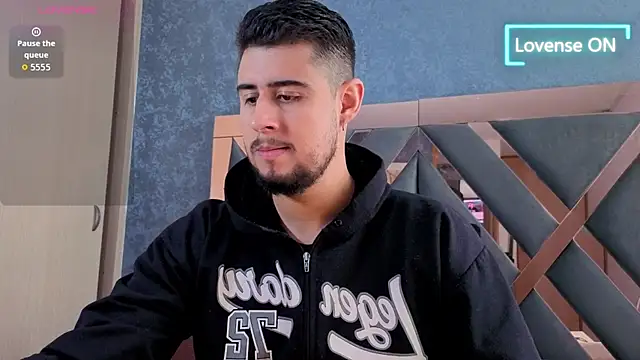 ryan evanss online show from October 13, 2025, 1:22 pm