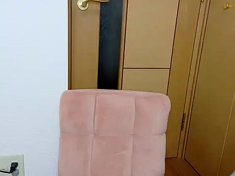 -nene-chan online show from October 10, 2025, 12:15 pm