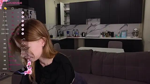 Snapshot of Sara_kaya chatting on October 22, 2025, 6:07 pm Sara kaya online show from October 22, 2025, 6:07 pm