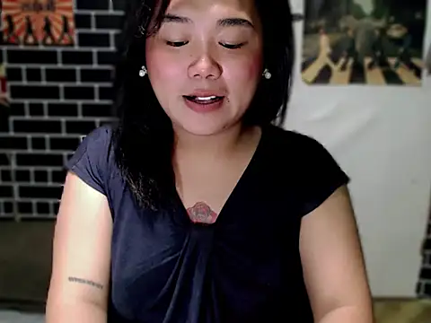 luluakovi 69 online show from March 23, 2026, 5:17 pm