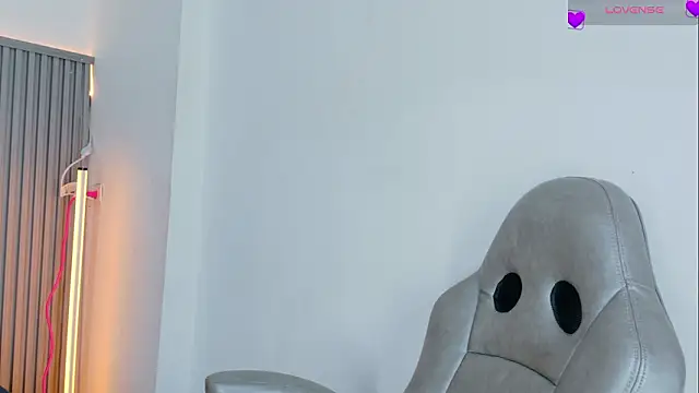 Celeste Presstigge online show from February 13, 2026, 10:06 pm