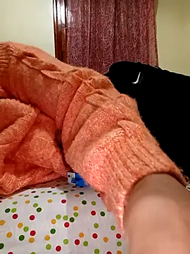 Mroma89six online show from December 4, 2025, 11:46 pm