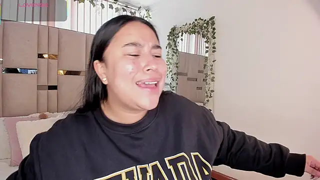 Zoey thompson online show from January 11, 2026, 1:27 pm