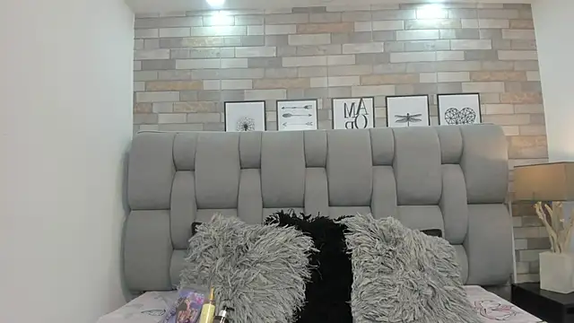 kathysmith19 online show from November 23, 2025, 3:06 am