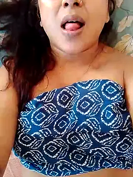 sweet jenni online show from October 16, 2025, 8:04 am