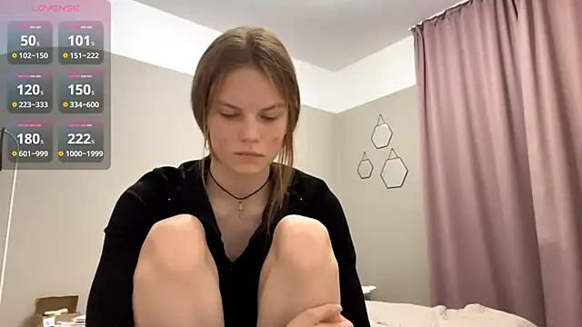 AudreyHammond online show from September 19, 2025, 2:51 pm