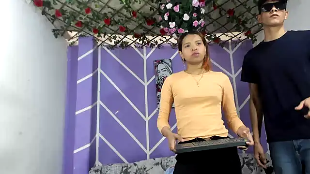 lau and boys18 online show from September 21, 2025, 1:46 pm