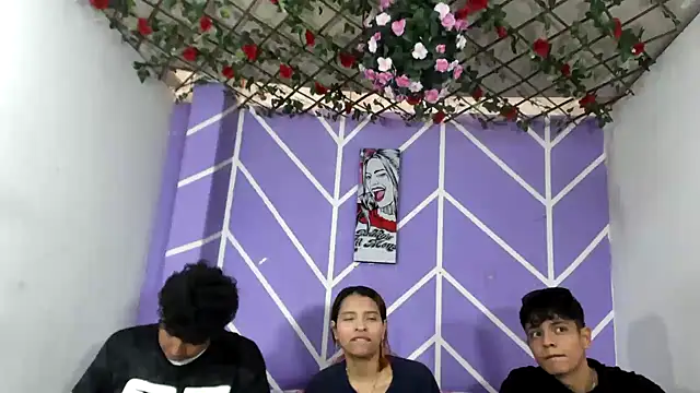 lau and boys18 online show from September 22, 2025, 1:46 pm