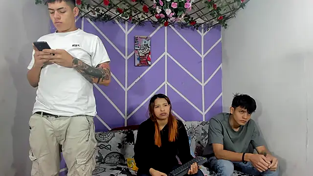 lau and boys18 online show from November 8, 2025, 1:11 pm