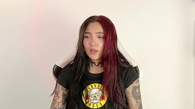 sara queen10 online show from March 29, 2026, 4:12 am