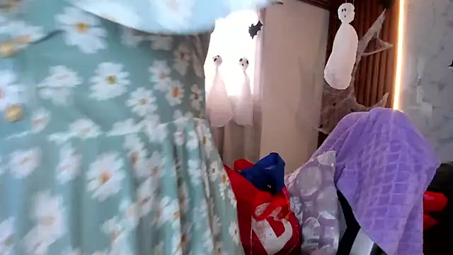 shasha bloom online show from October 26, 2025, 4:13 pm