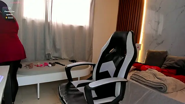 shasha bloom online show from November 19, 2025, 7:36 pm