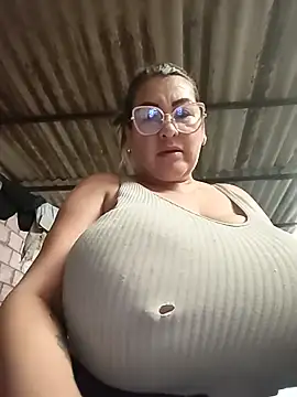 AlexxiaaMat online show from May 15, 2026, 11:06 am