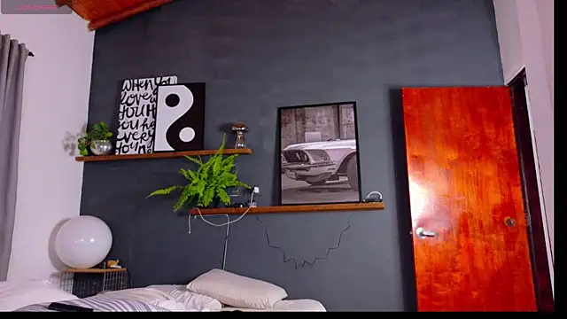 Liam walk  online show from April 14, 2026, 6:03 pm