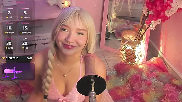 JuliethMoss online show from April 11, 2026, 9:08 pm